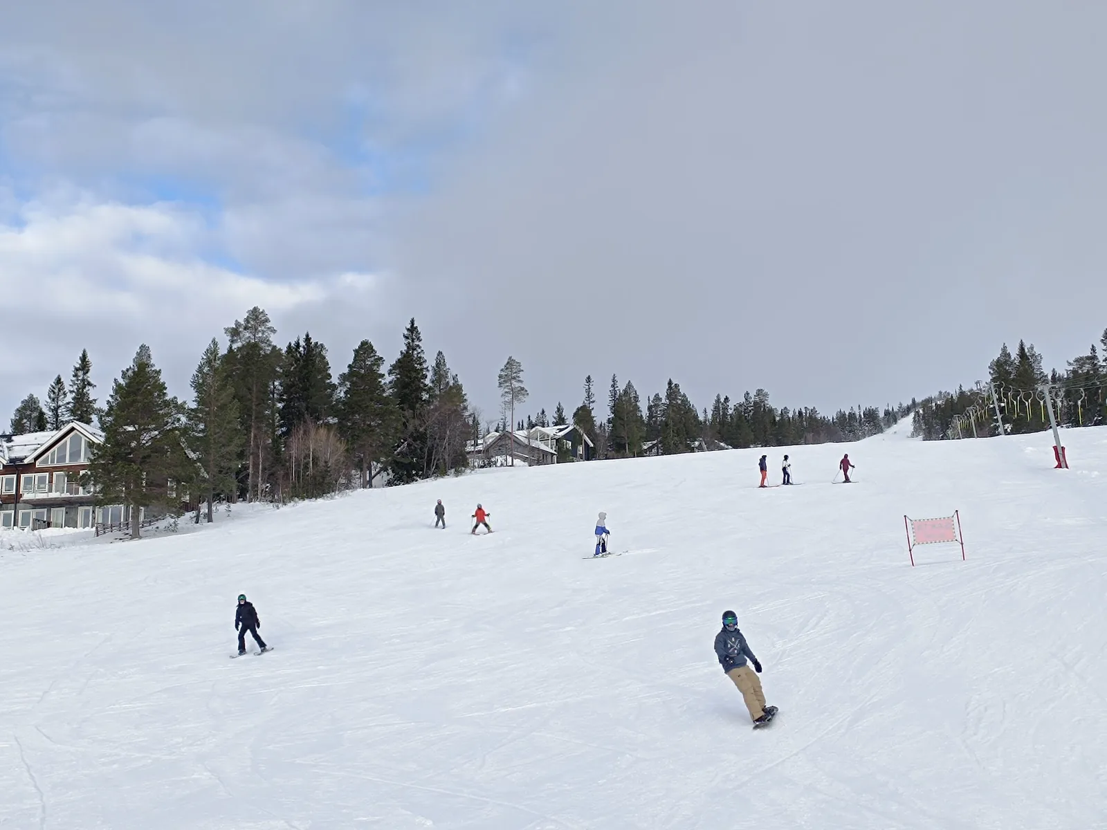 Slidinėjimas su vaikais Vemdalen, plačios trasos Švedijoje